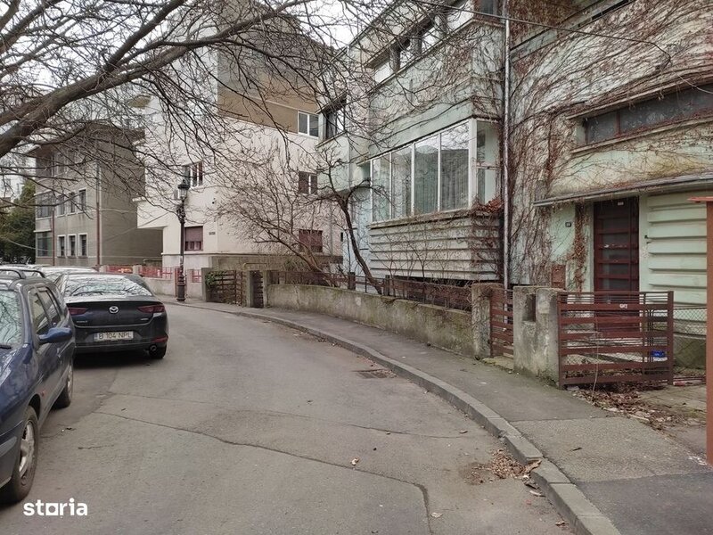Piata Constitutiei, vanzare apartament 3 camere in vila.